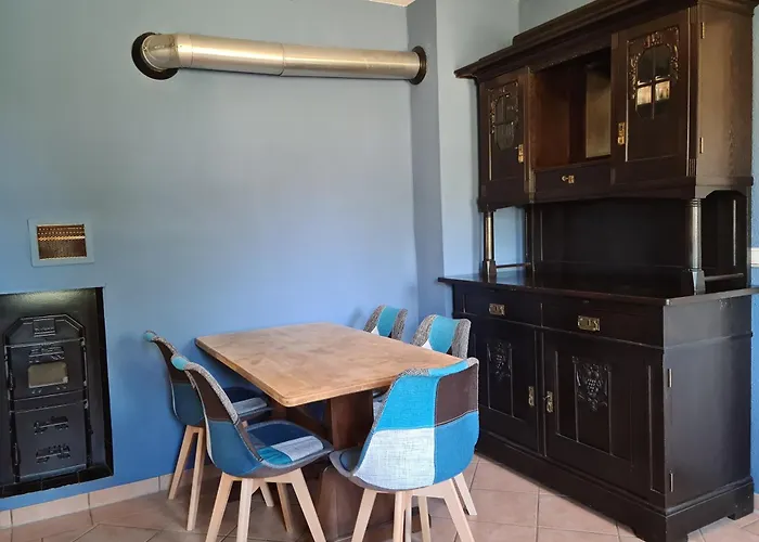 Endeholzer Fuchsbau Country house *